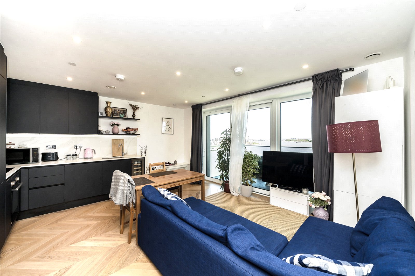 Ldn220145 19.jpg