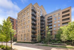 Mary Neuner Road, London, N8 0FA