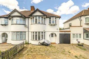 Broad Walk, London, SE3 8NE